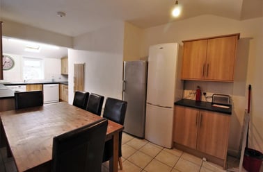 Manor House Road, Jesmond, Newcastle - Image 2